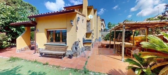 4 bedrooms House in El Masnou, Spain No. 169850 12