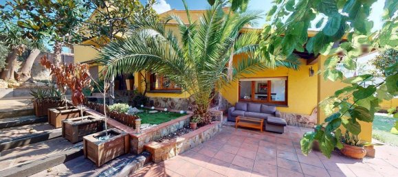 4 bedrooms House in El Masnou, Spain No. 169850 10