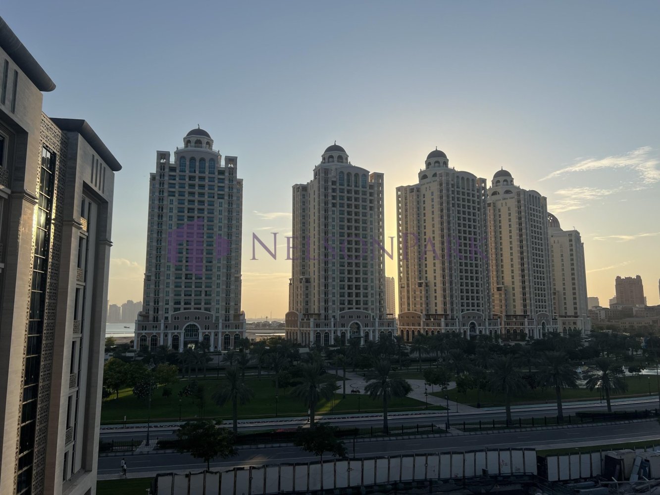 3 bedrooms Apartment in Doha, Qatar No. 1094