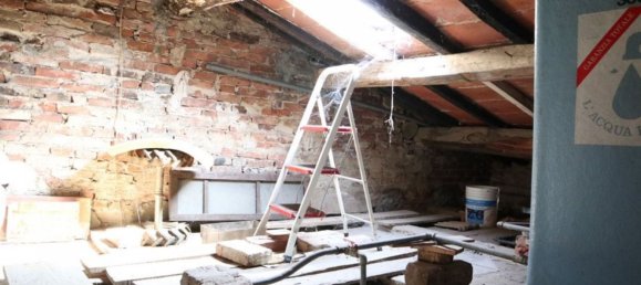 5 rooms House in Foiano della Chiana, Italy No. 225741 4