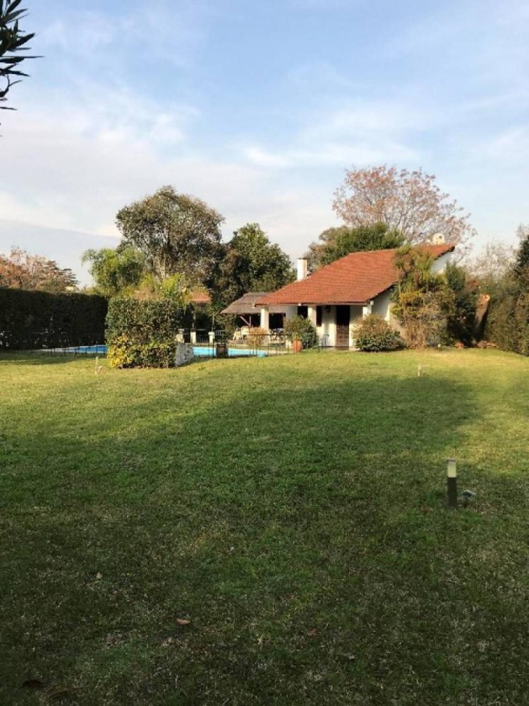 Casa de 2 dormitorios en Pilar, Argentina No. 68221