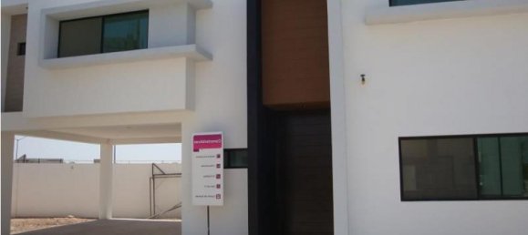 3 bedrooms House in Playa Vicente, Mexico No. 170057 2