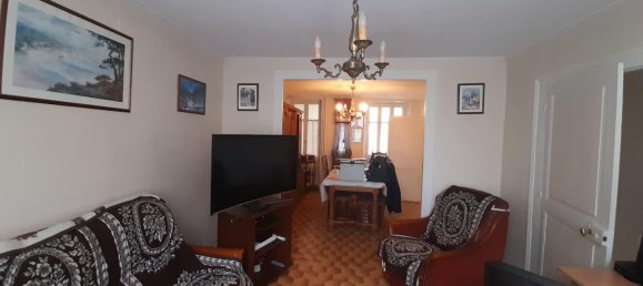 5 bedrooms House in Chateauroux, France No. 77303 3