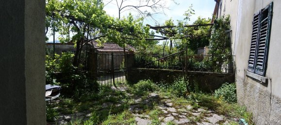 Casa de 8 habitaciónes en Cantagallo, Italy No. 89814 11