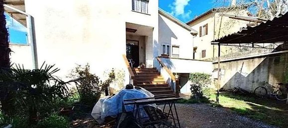 Casa de 5 dormitorios en Foligno, Italy No. 352899 22