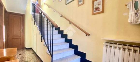 Casa de 5 divisões em Savignone, Italy N.º 171690 11