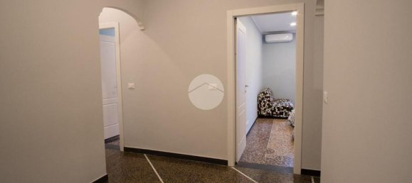 5 Schlafzimmer Wohnung in Genoa, Italy, Nr. 339983 9