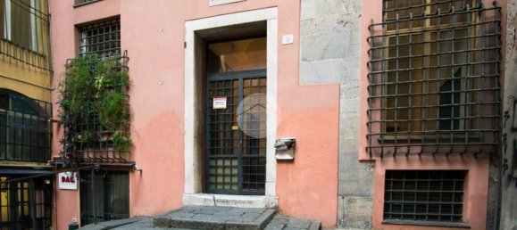 5 Schlafzimmer Wohnung in Genoa, Italy, Nr. 339983 2