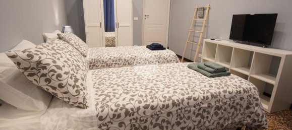 5 Schlafzimmer Wohnung in Genoa, Italy, Nr. 339983 4