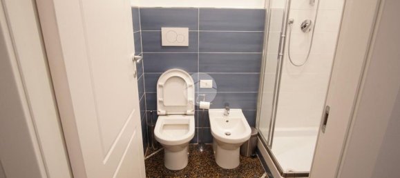 5 Schlafzimmer Wohnung in Genoa, Italy, Nr. 339983 12