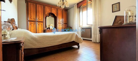 4 bedrooms Villa in Novi di Modena, Italy No. 59540 20