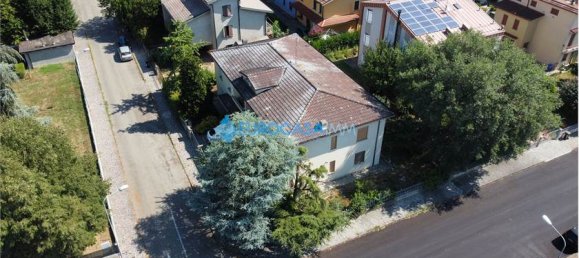 4 bedrooms Villa in Novi di Modena, Italy No. 59540 8