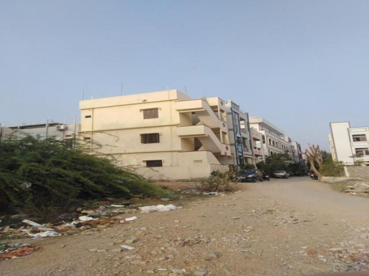 Casa de 3 dormitorios en Hyderabad, India No. 27161