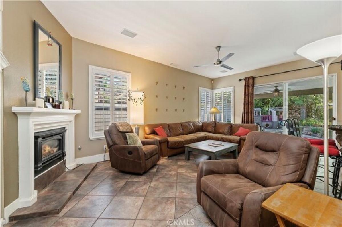 Casa de 4 dormitorios en Corona, USA No. 216168