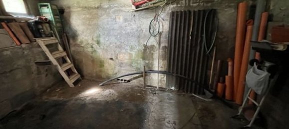 3 Schlafzimmer Haus in Rocca di Cambio, Italy, Nr. 372192 14