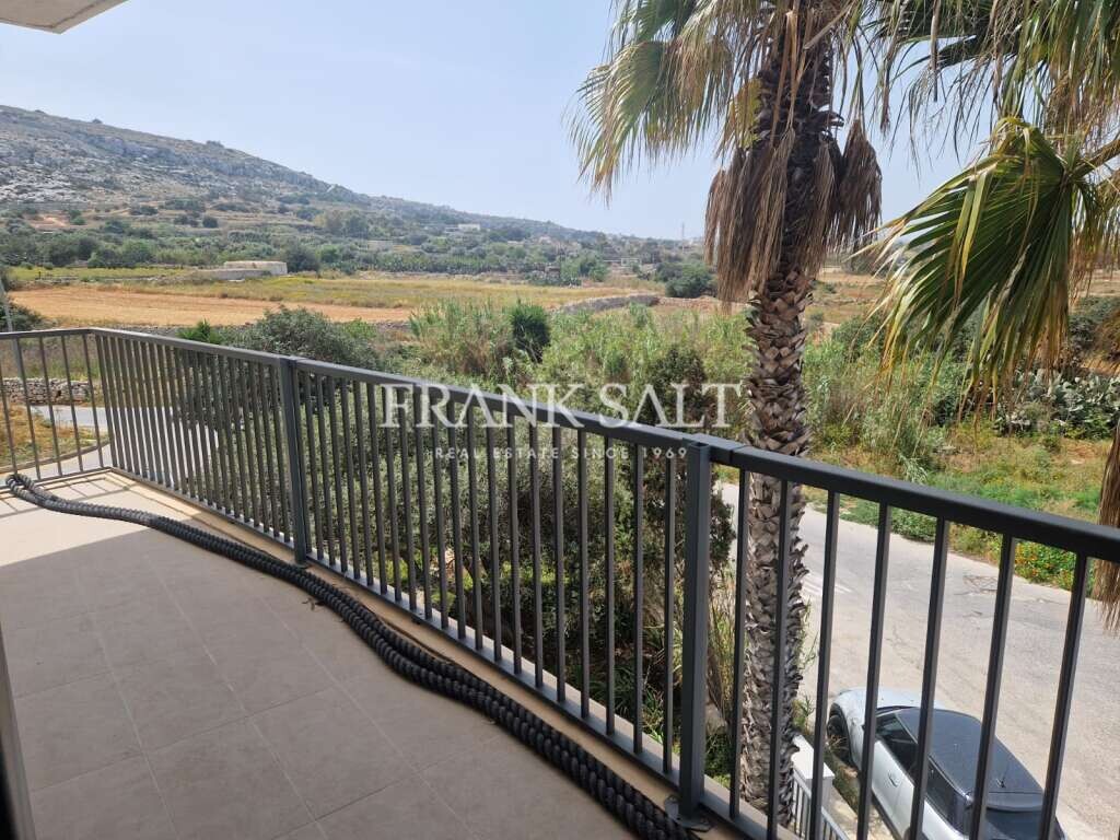 Apartamento de 1 dormitorio en Bahar ic-Caghaq, Malta No. 7558