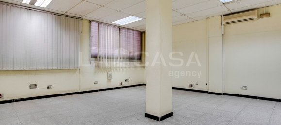 551m² Commercial property in Cornella De Llobregat, Spain No. 173409 20