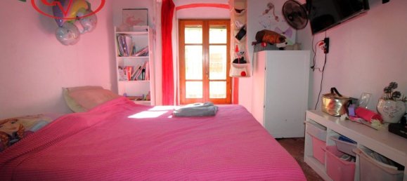 Casa de 3 habitaciónes en Terranuova Bracciolini, Italy No. 309763 12