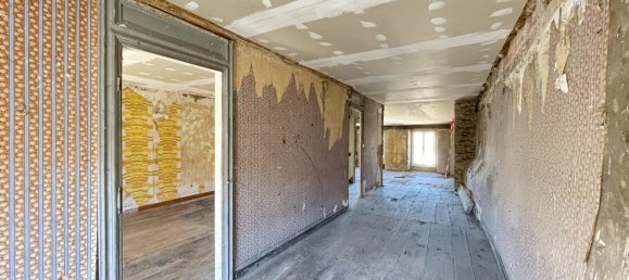 Офис с 3 спальнями в Конфолан, Франция № 301441 21