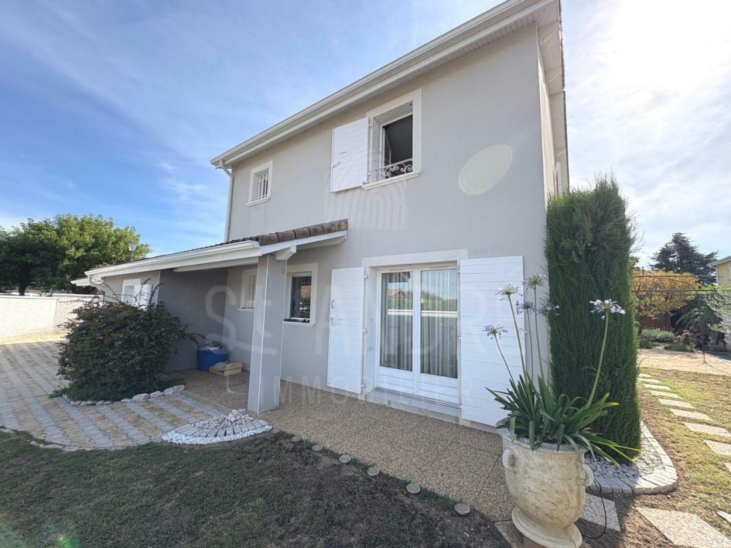 3 غرف نوم فيلا في Beaurepaire, France رقم 308761