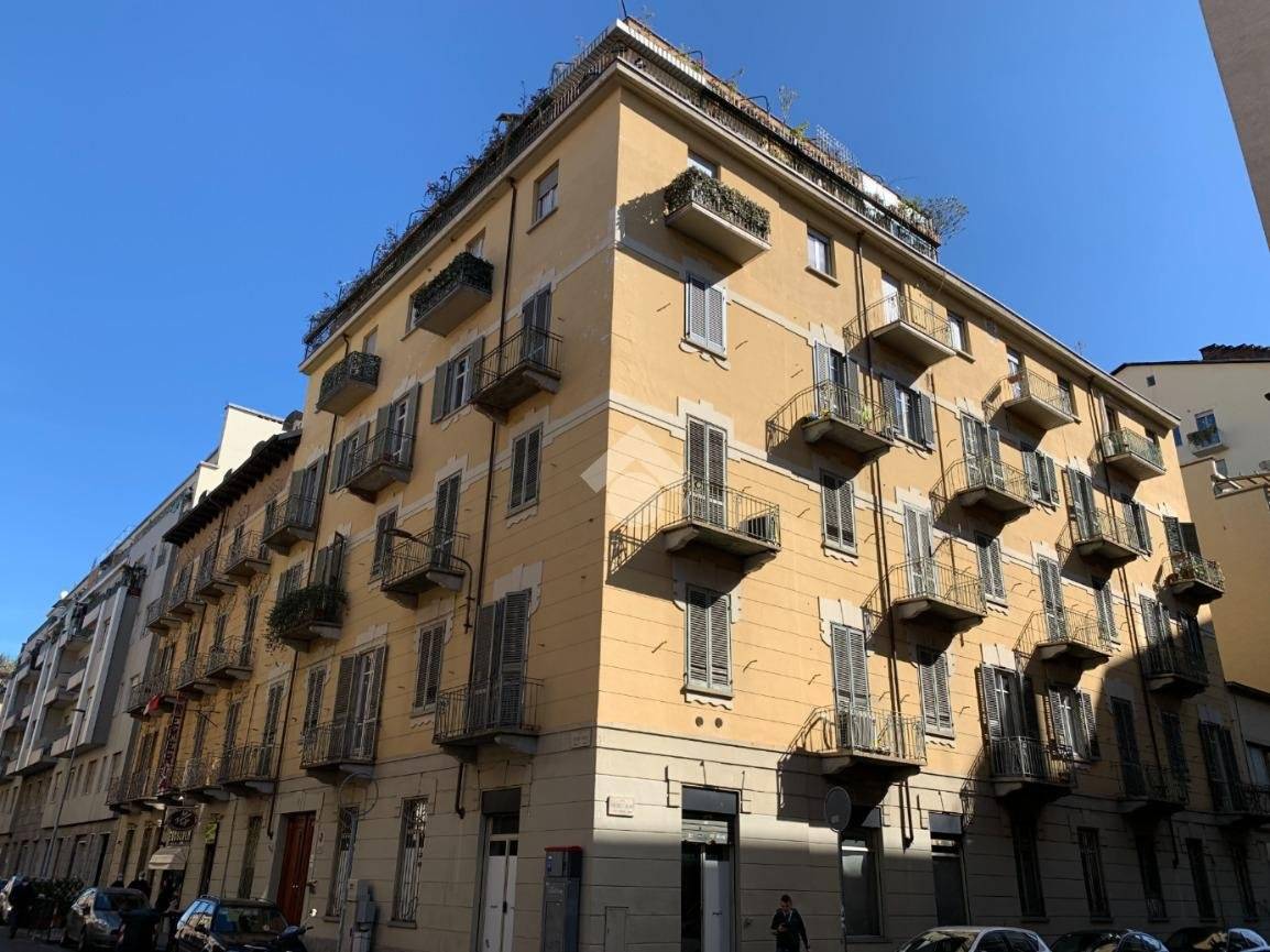 1 bedroom Apartment in Turin, Italy No. 152849