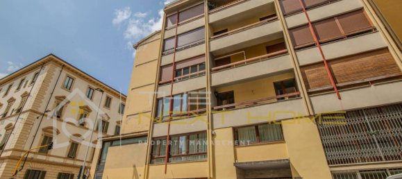 2 bedrooms Penthouse in Florence, Italy No. 328815 24