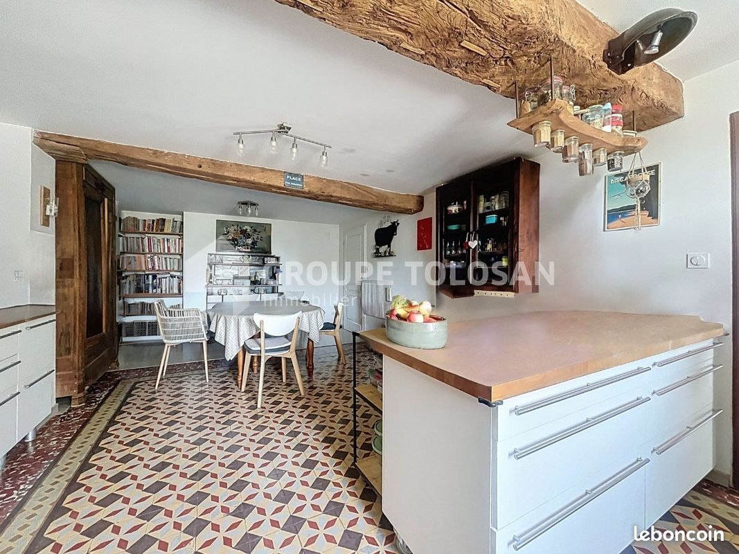 4 bedrooms House in Lavaur, France No. 339970