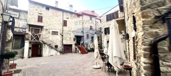 3 bedrooms Apartment in Gualdo Cattaneo, Italy No. 151968 24