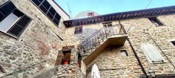 3 bedrooms Apartment in Gualdo Cattaneo, Italy No. 151968 27