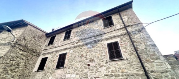 3 bedrooms Apartment in Gualdo Cattaneo, Italy No. 151968 10