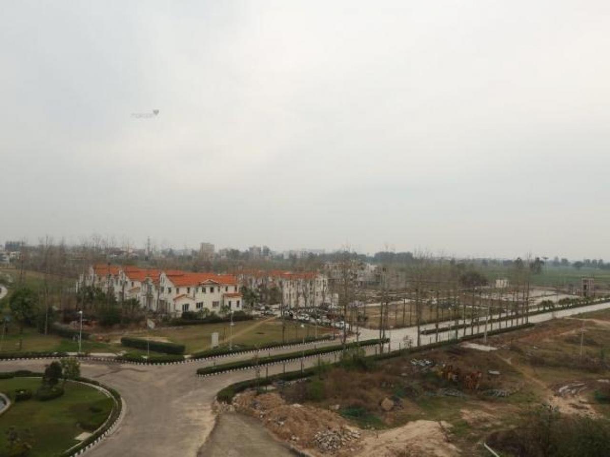  Land in Mohali, India No. 37970