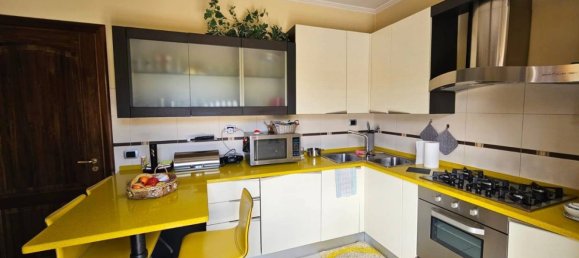 3 bedrooms House in Frosinone, Italy No. 293905 13