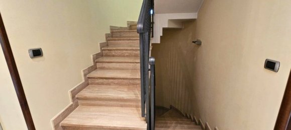 3 bedrooms House in Frosinone, Italy No. 293905 23