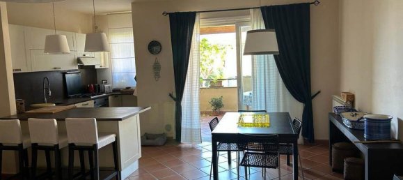 2 bedrooms Apartment in Castiglione della Pescaia, Italy No. 1574 3