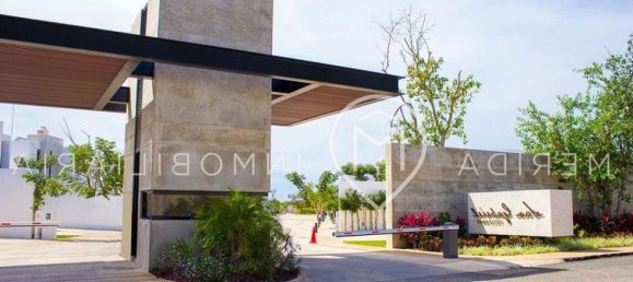 3 bedrooms House in Merida, Mexico No. 145021 2