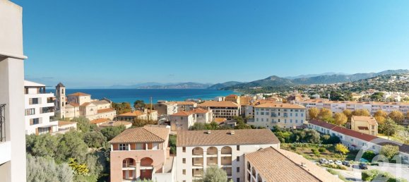 Duplex T3 em L'Ile-Rousse, France N.º 161137 13
