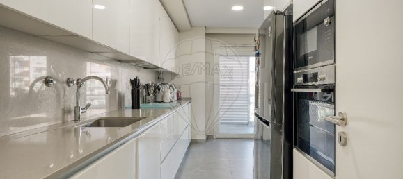 3 bedrooms Apartment in Odivelas, Portugal No. 99389 3