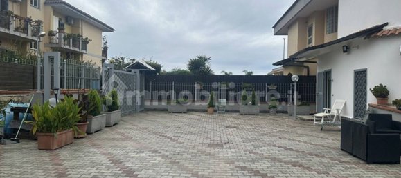 3 bedrooms House in Giugliano in Campania, Italy No. 275733 8