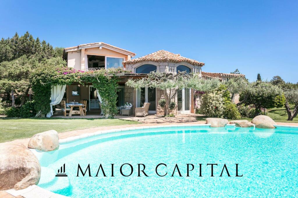 6 bedrooms Villa in Arzachena, Italy No. 59616