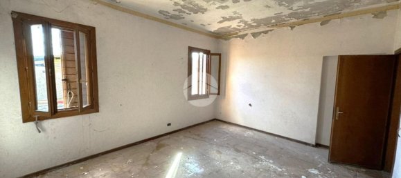 5 bedrooms House in Vigonza, Italy No. 334868 15