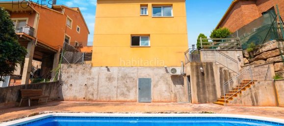 3 Schlafzimmer Haus in Barcelona, Spain, Nr. 137350 2