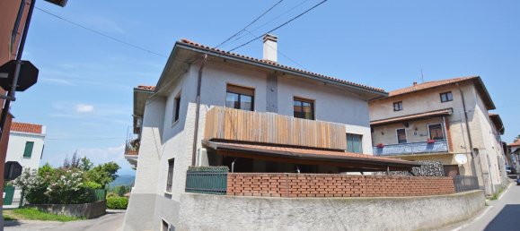 4 rooms Apartment in Sumirago, Italy No. 106583 3