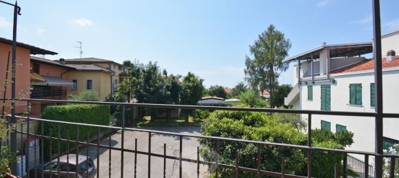 4 rooms Apartment in Sumirago, Italy No. 106583 9