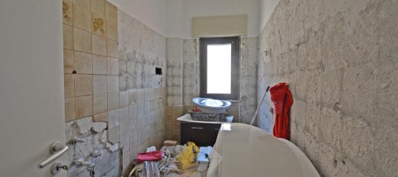 4 rooms Apartment in Sumirago, Italy No. 106583 18