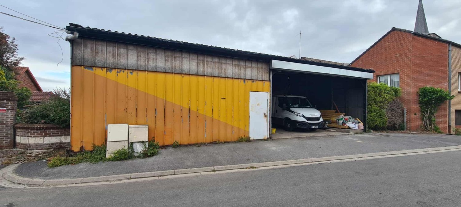 Парковка в Эрсен-Купиньи, Франция № 320655