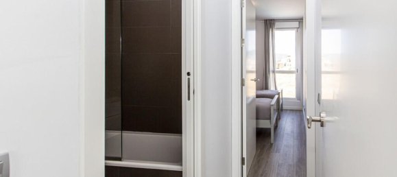 2 bedrooms Apartment in Estepona, Spain No. 185320 2