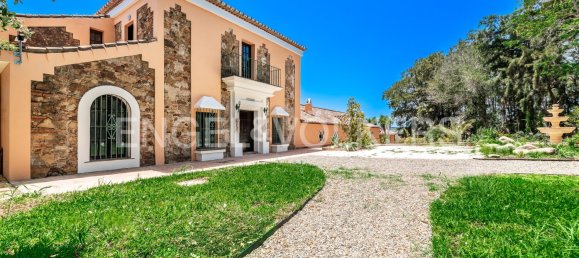 6 bedrooms House in Manilva, Spain No. 99559 3