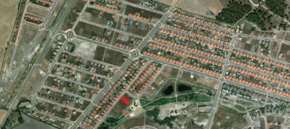  Land in Aldeamayor de San Martin, Spain No. 83082 2