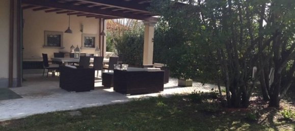 8 rooms Villa in Forte dei Marmi, Italy No. 41408 7