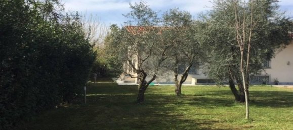 8 rooms Villa in Forte dei Marmi, Italy No. 41408 6